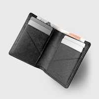 Oliver Co. London premium wallets and accessories in vegan leather made from apples|